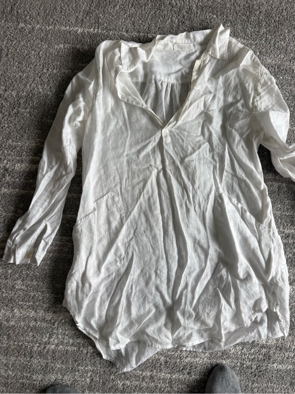 Lightweight White Women's Button-Detail V-Neck Top